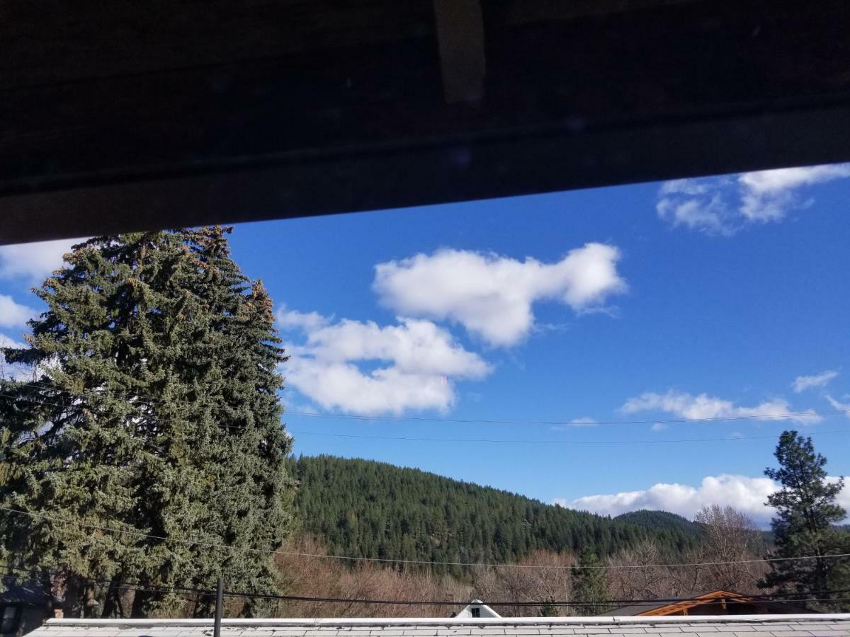 Mrs. Anderson's Hotel Leavenworth